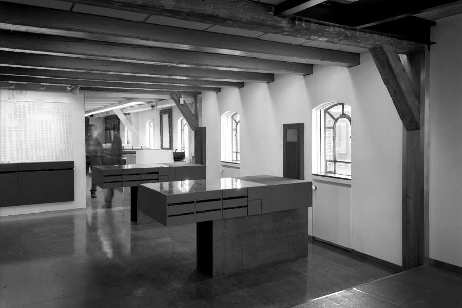 interieur-verbouwd-monumentaal-pakhuis-tot-lijstenmakerij
